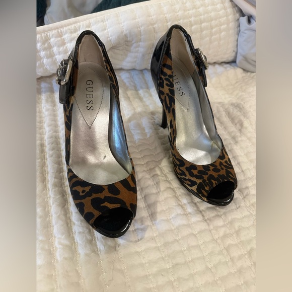 Heels - Picture 1 of 4